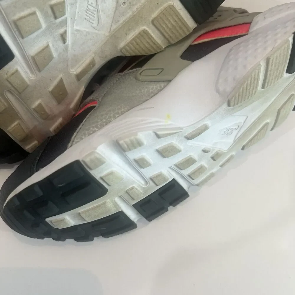 Nike Youth Huarache Run Hot Punch/Wolf Grey-Anthracite 6.5Y  8W 654280-600